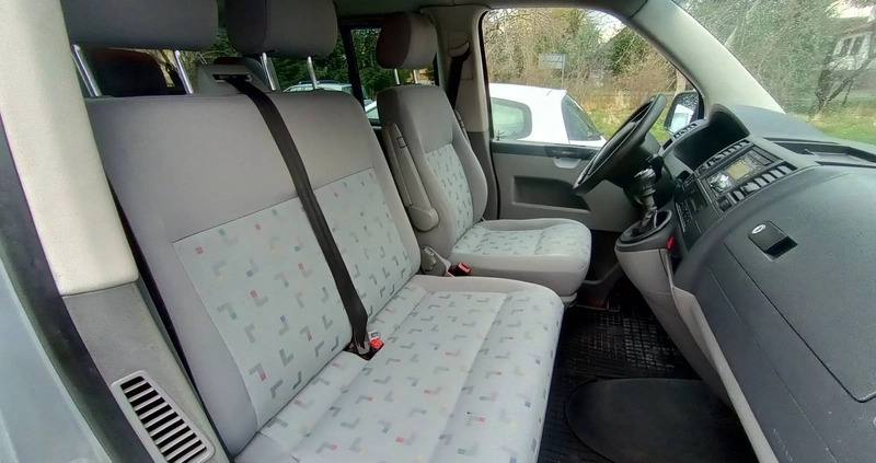 Volkswagen Caravelle cena 38900 przebieg: 410000, rok produkcji 2005 z Opole małe 67